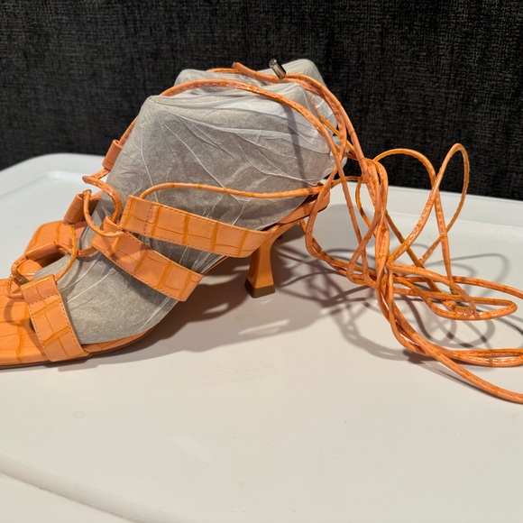 Top Shop Lace Up Snake Sandals 2 inch heel size 7 peach like color - Picture 3 of 4